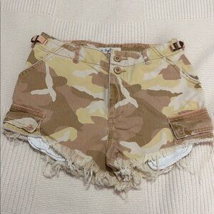 We the Free Camo Frayed Hem Women Shorts